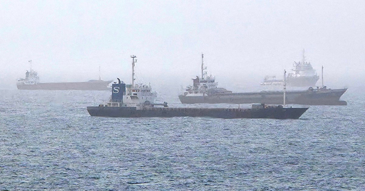 Iran Oman talks test Strait of Hormuz pause as U.S. holds fire