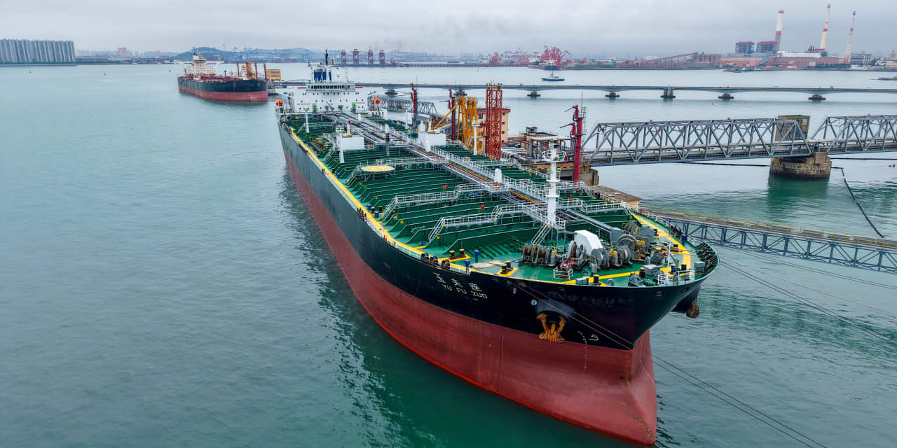 Oil squeeze tightens as Russia refining troubles pile onto Hormuz crisis