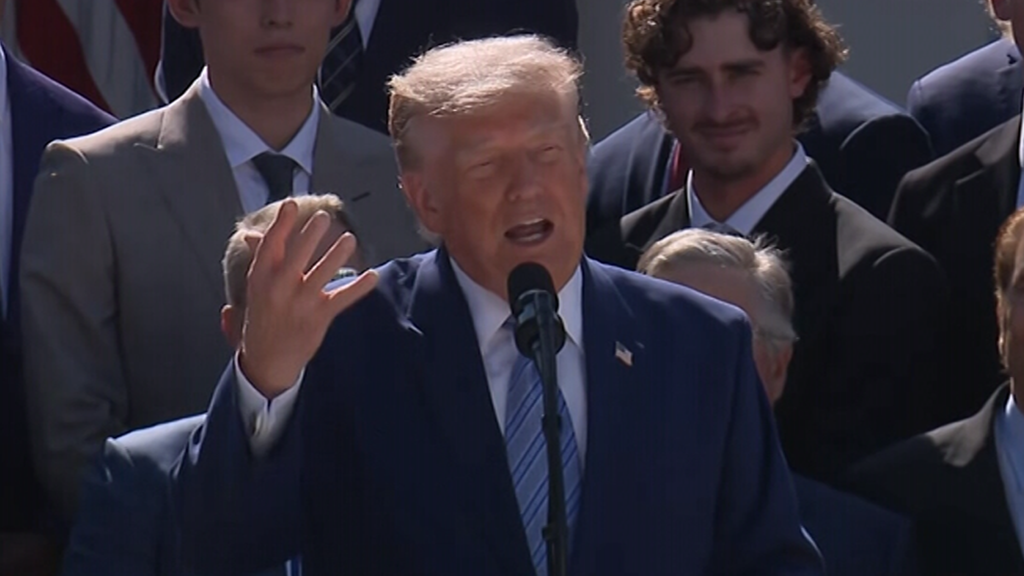 Dodgers White House visit brings Trump praise and Rose Garden talk