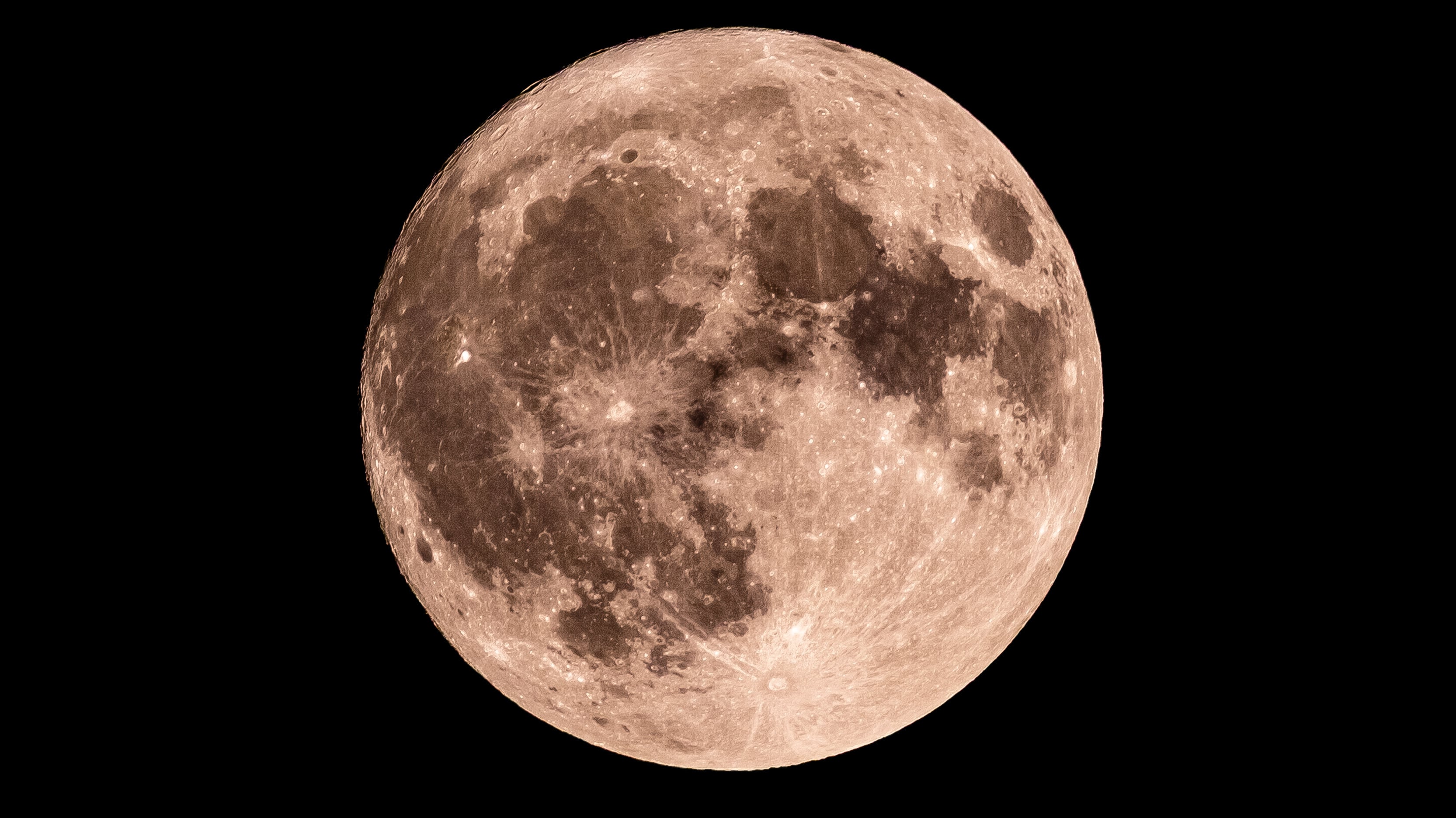 Moon phase today: July 23 brings a waxing gibbous sky