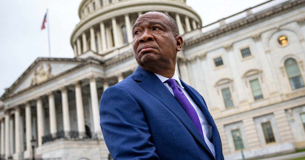 Redrawn maps send House incumbents racing for the exits