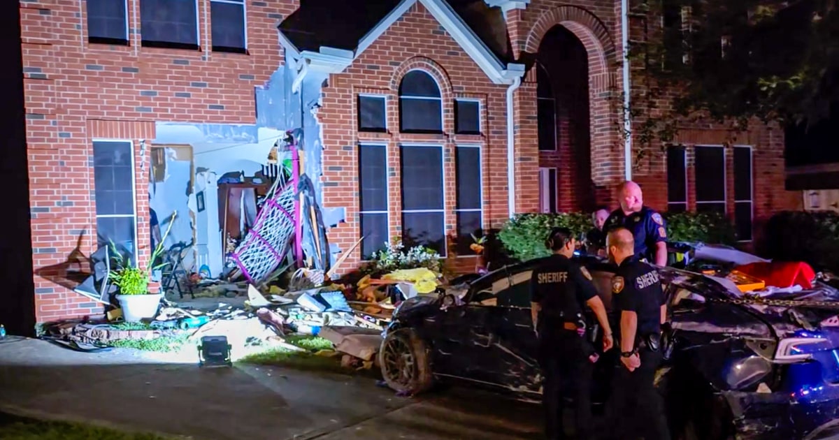 NTSB says Tesla driver overrode Full Self-Driving before fatal Texas crash