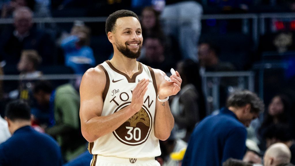 Stephen Curry lands Hall of Fame exhibit before retirement