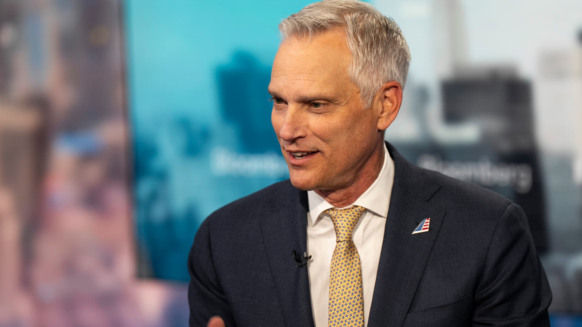 American Airlines maps premium push to narrow profit gap
