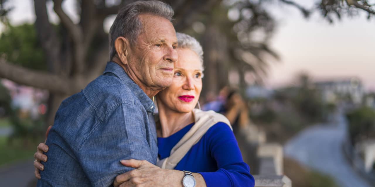Should I change my will after family estrangement?