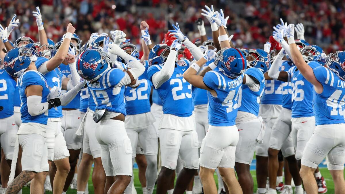 LSU and Ole Miss headline portal-heavy CFP crashers for 2026