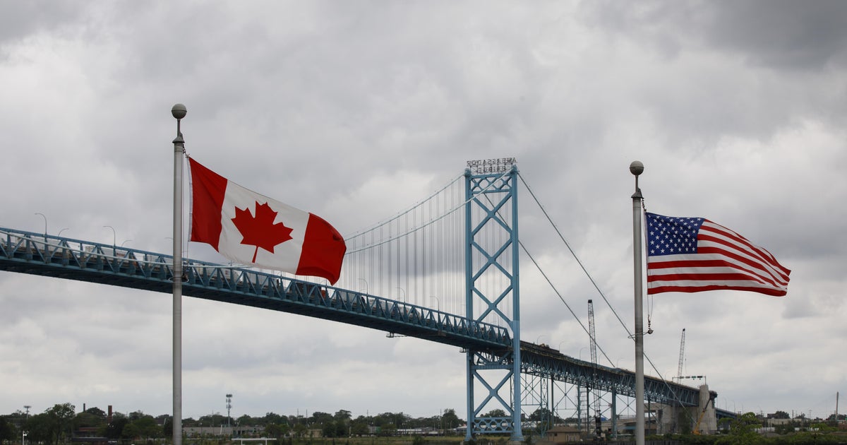 Canadian tourism to U.S. fell 25% in 2025, government data shows