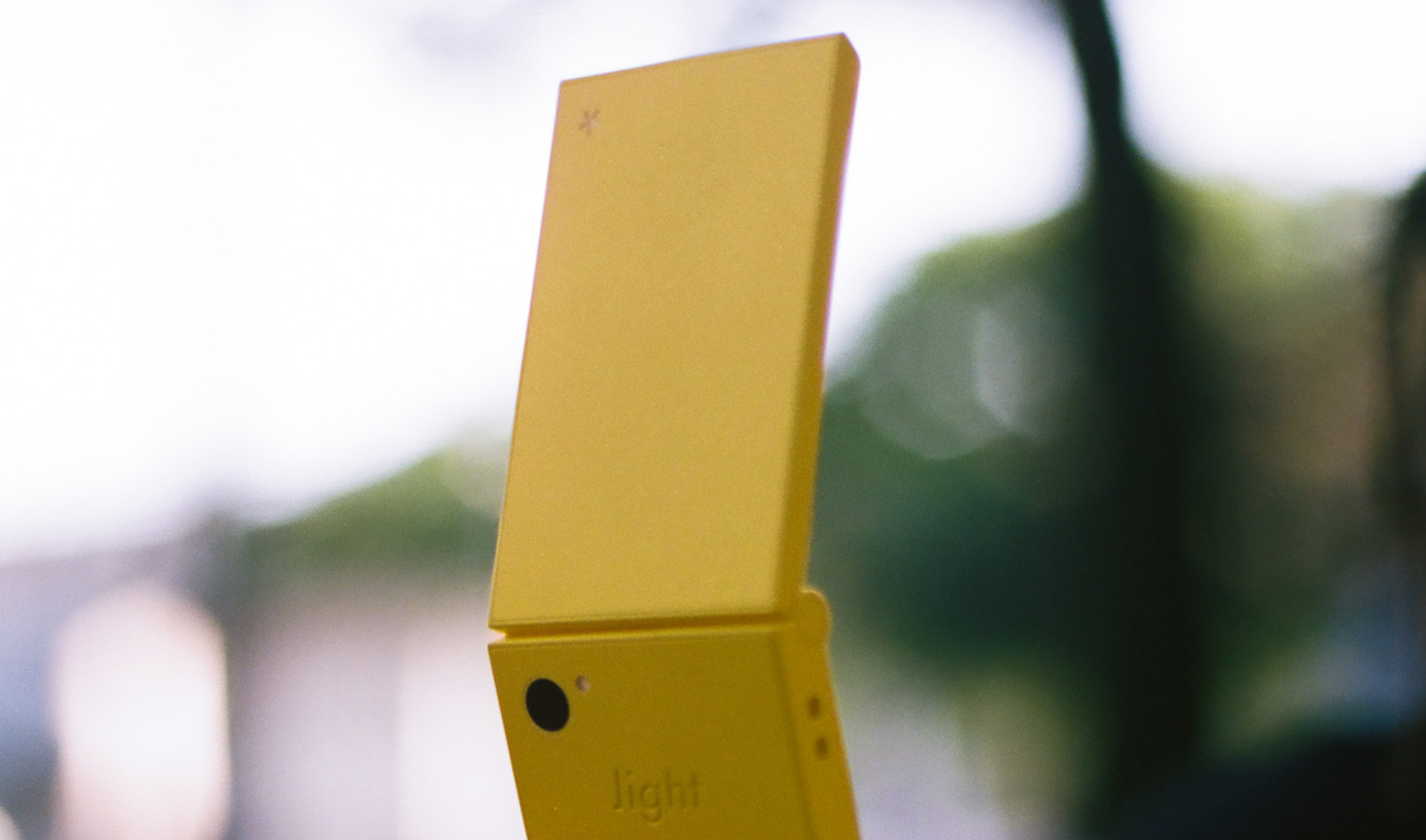 Light Flip revives the T9 keypad for a $299 anti-scroll phone