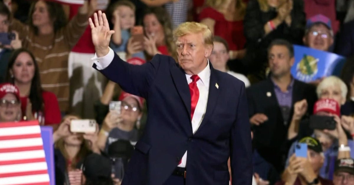 Trump campaigns in Mobile as economic approval hits new low in AP-NORC poll