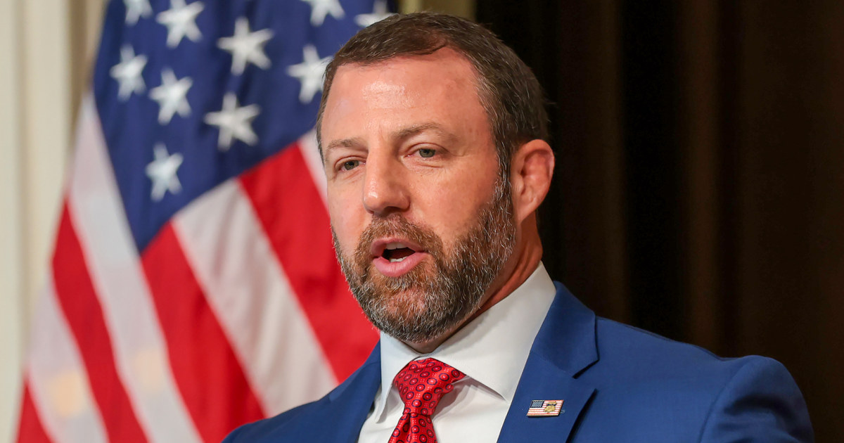 Mullin warns states of prison risk in voter-roll fight