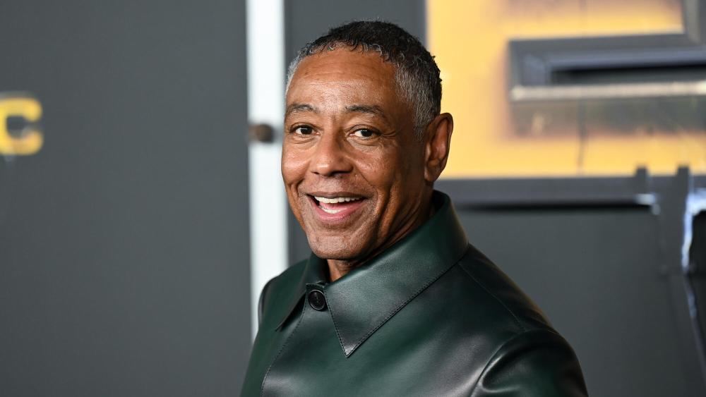 Giancarlo Esposito signs with UTA after CAA stint