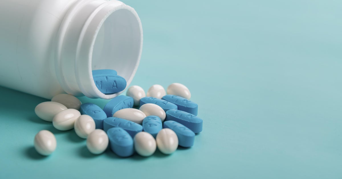 Trump’s generic drug tariff plan faces doubts from health experts