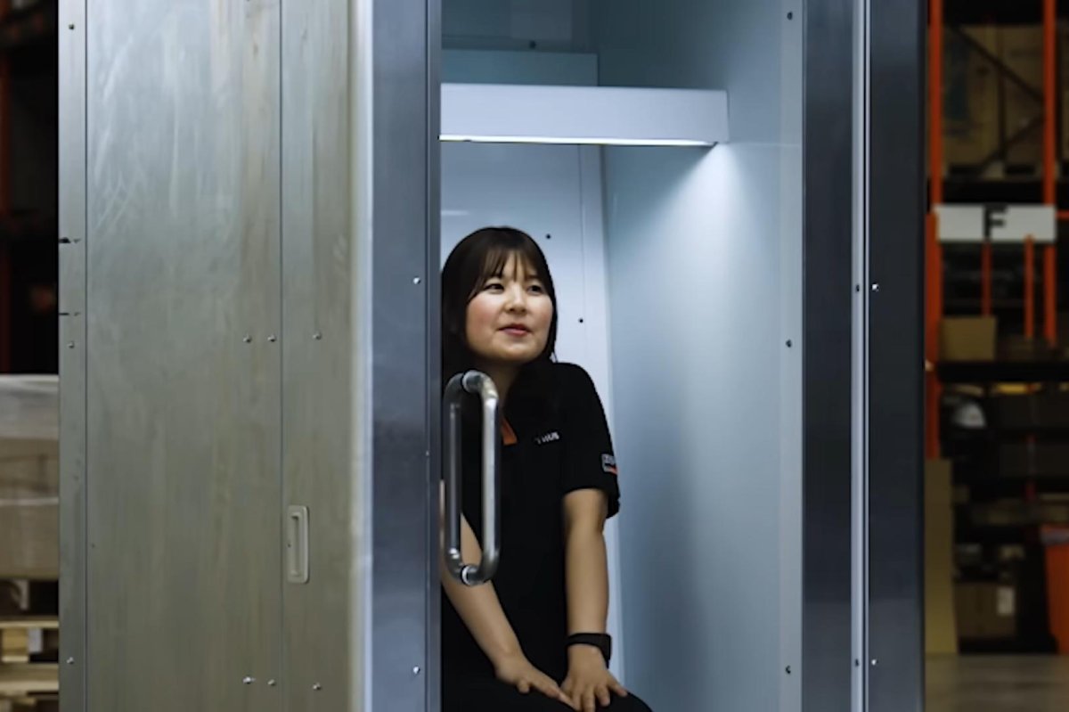 Human refrigerator in Japan offers a quick chill as summer heat bites