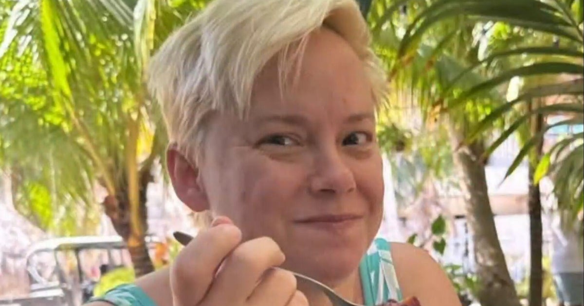 Elizabeth Waddell missing in Grenada as friend describes beach video