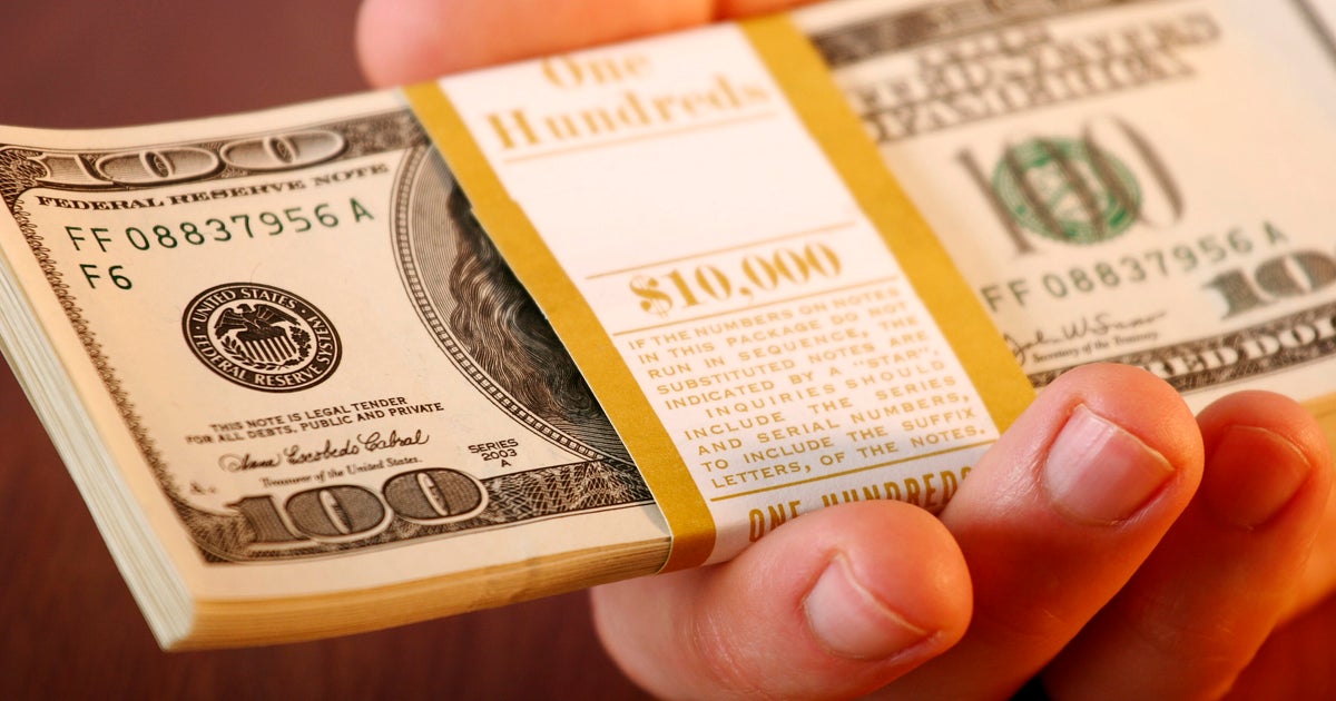$10,000 CD vs savings: The 1-year winner is barely ahead