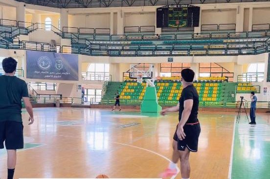 Egyptian player breaks two Guinness marks with 90-foot backward basket