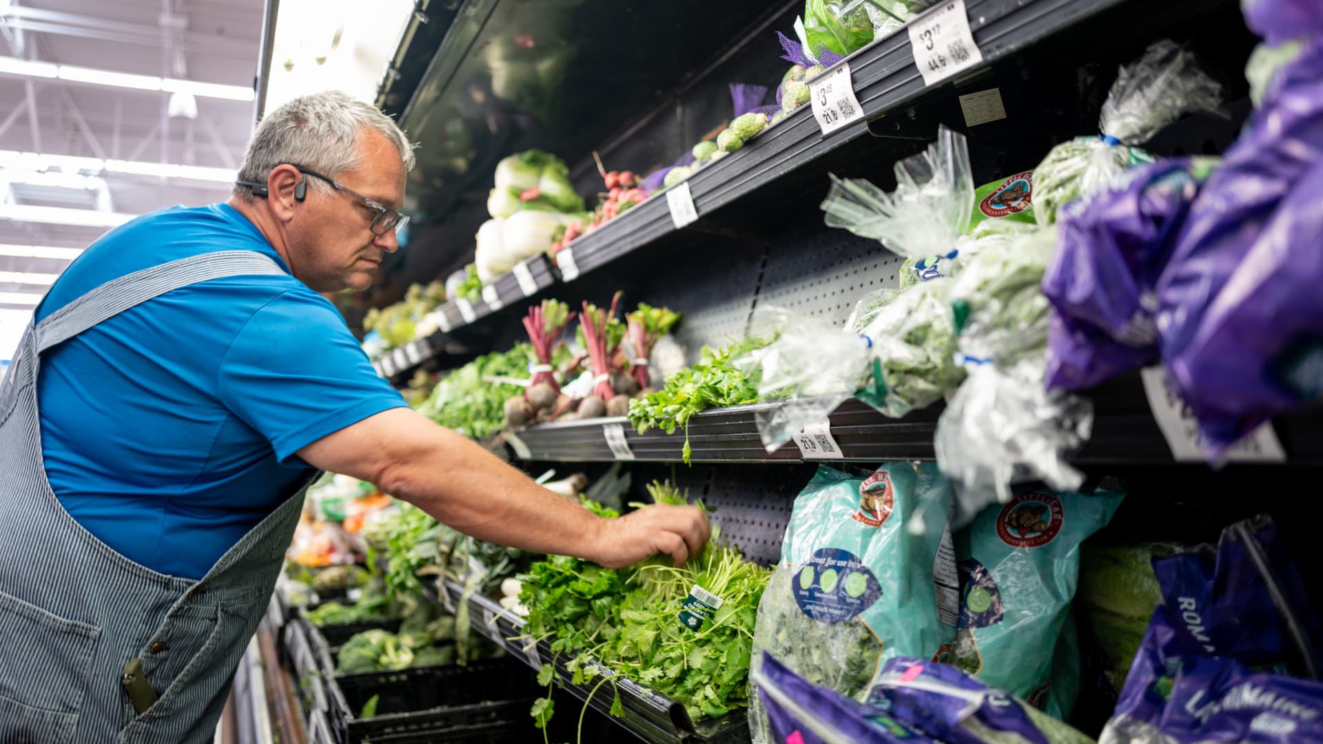 Cyclospora outbreak reaches nine states, CDC says