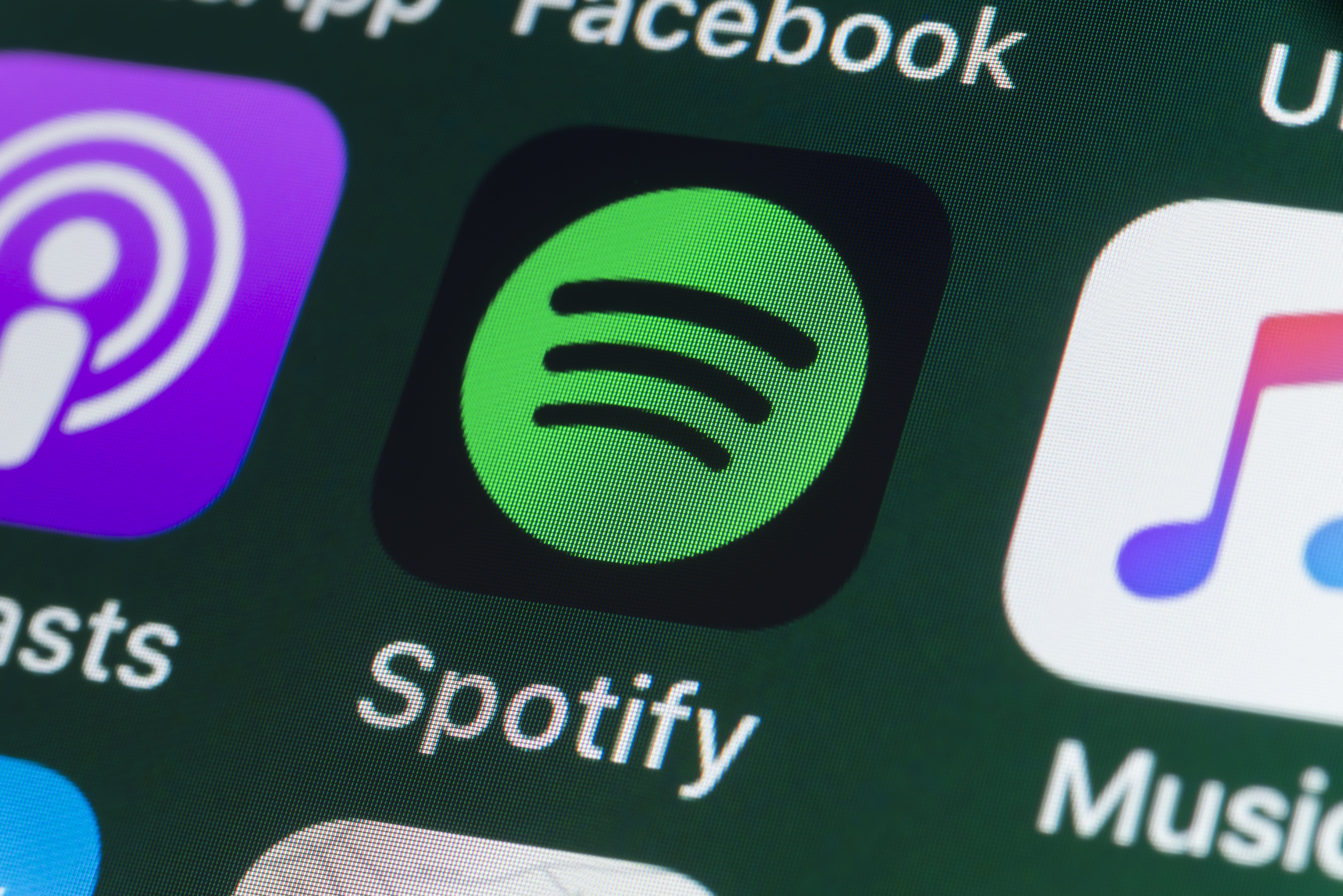 Spotify launches video chart as it courts fans beyond audio