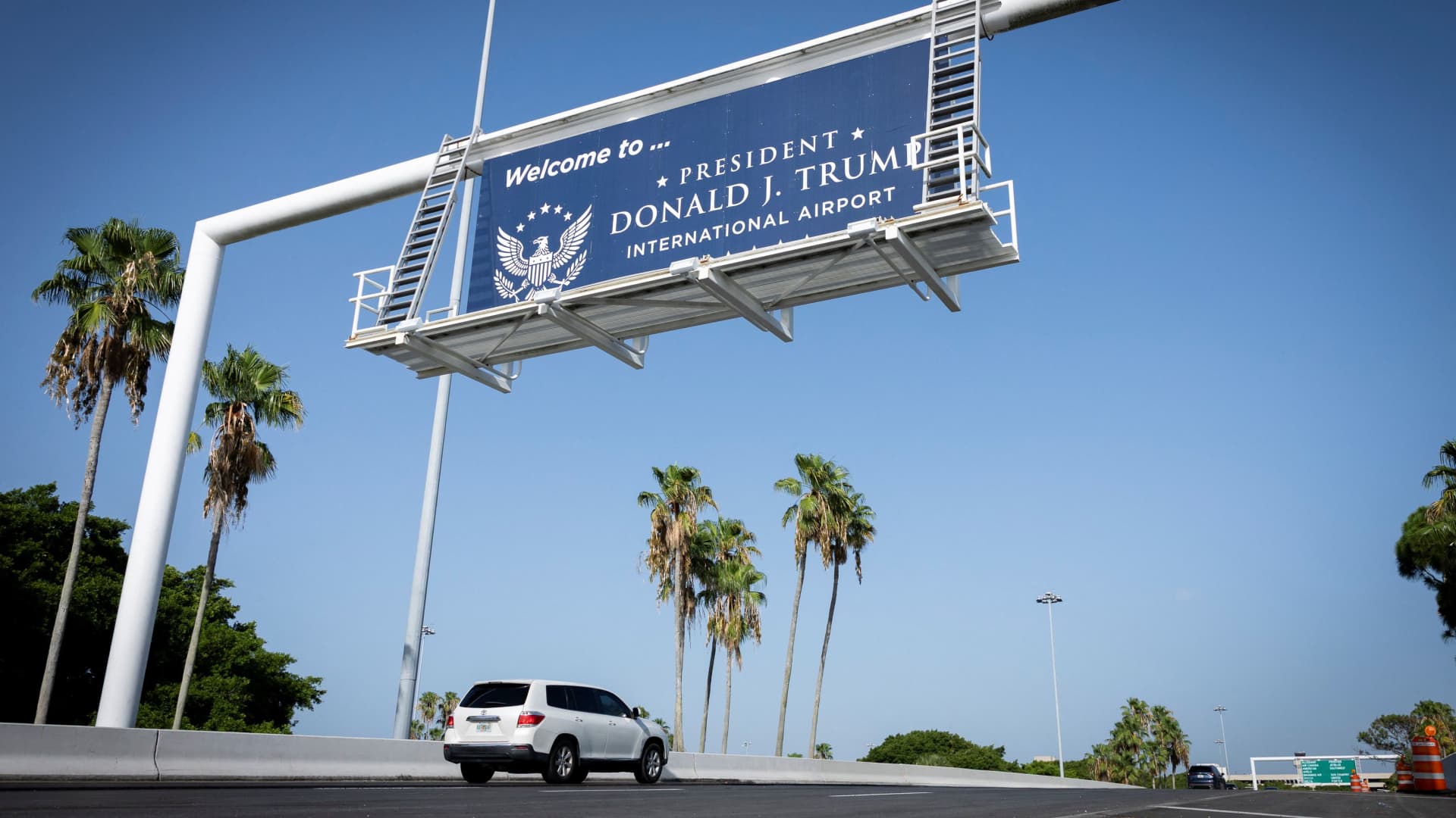 Palm Beach airport gets Trump name and DJT code