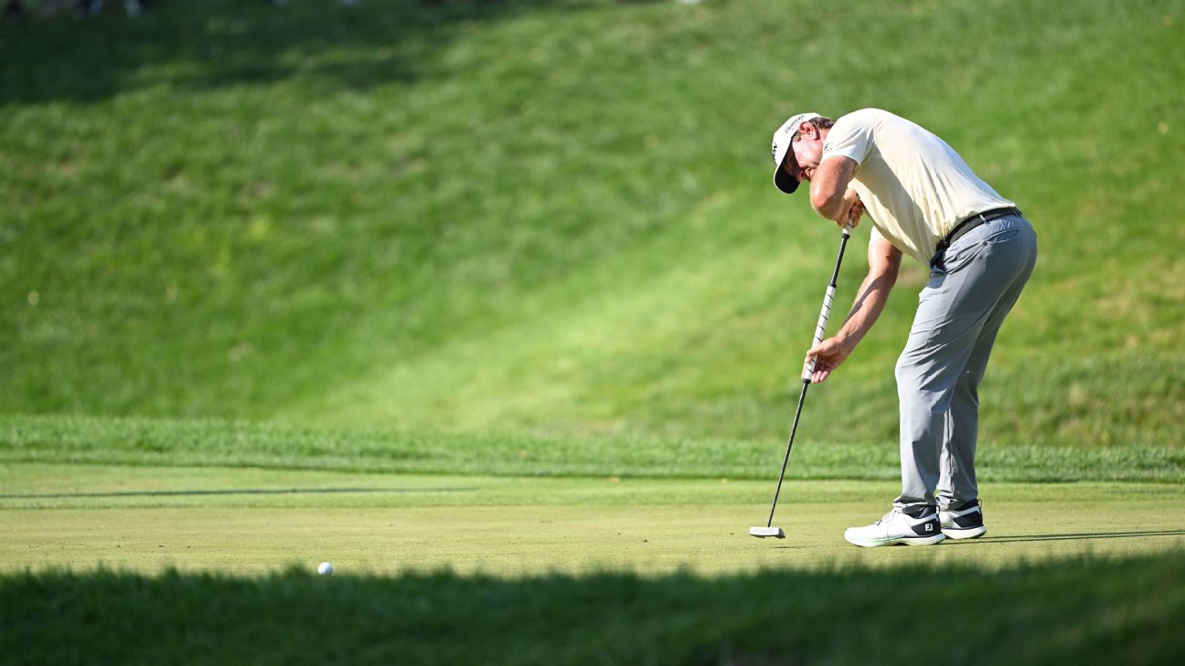 Lucas Glover metal spikes flap explained after barefoot 3M Open moment