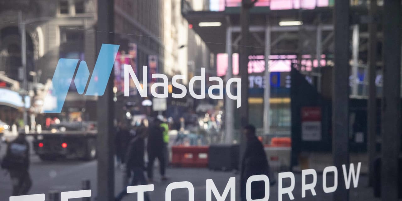 Nasdaq-100 correction looms as semiconductor stocks slide again